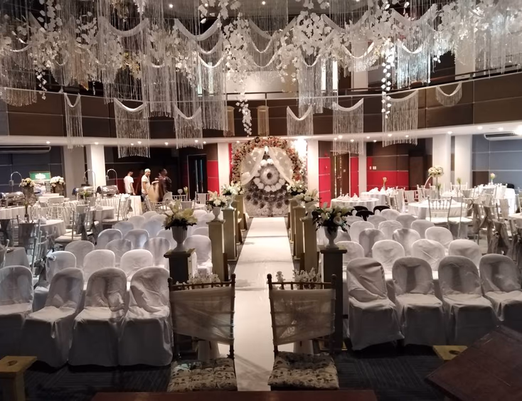 8 Anchors Cultural Center