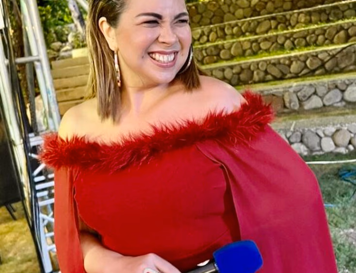 Host Lexy Grey