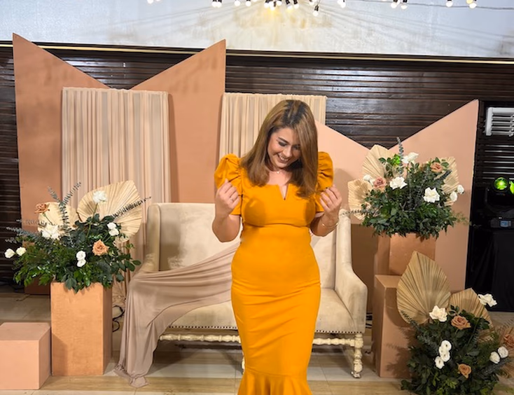 Host Lexy Grey
