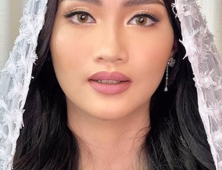 Nelsy Ernst Pro-Make Up