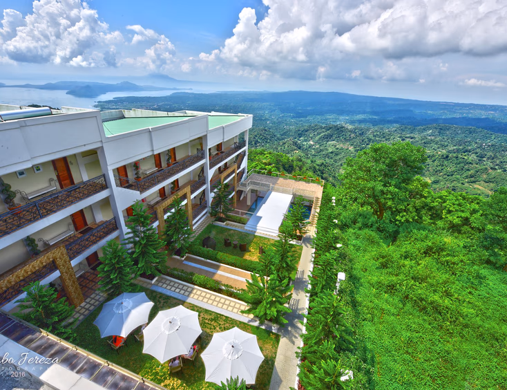 Splash Suites Tagaytay