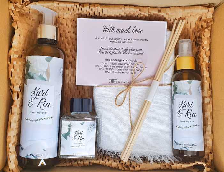 Etiquettaph Souvenir Shop