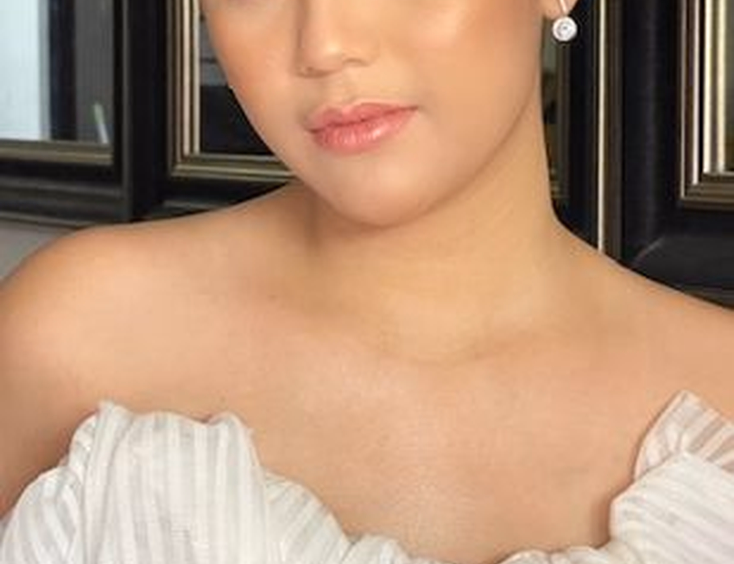 Nelsy Ernst Pro-Make Up