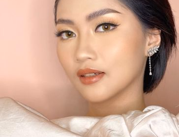 Nelsy Ernst Pro-Make Up