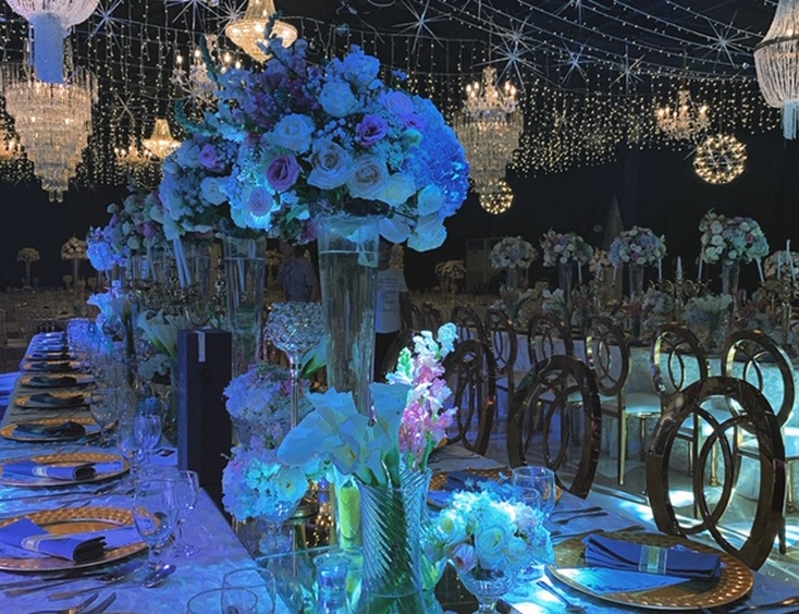 The Contemporary Florals by Cesar Alvarez Pascual