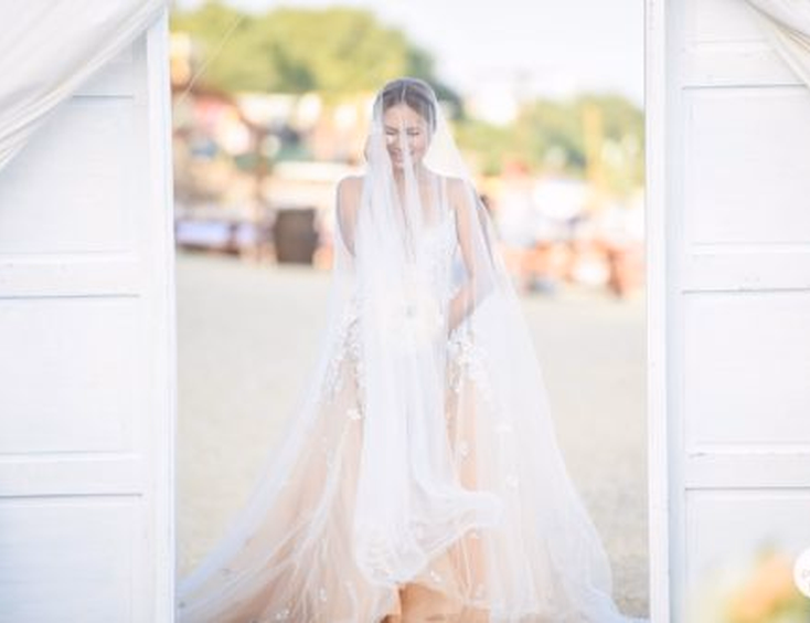 The Perfect Grey Wedding Photography